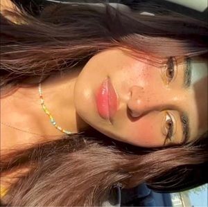 Meet your Posher, Sara mariela